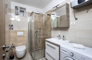 Leilighet (Apartment Villa Andelka- Three Bedroo) | Bad | Dusj og håndklær