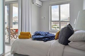 1 habitación, escritorio, tabla de planchar con plancha y wifi 