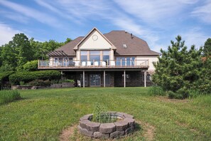 Exterior - Golf Course Views | Sleeps 14 | Mountain Club at Boyne Mtn | 3 BR (Boyne City)