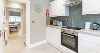 Cheerful 3 bed in the heart of Fethard-on-Sea village