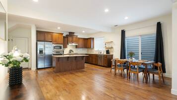 Rumah | 3 kamar tidur dan internet