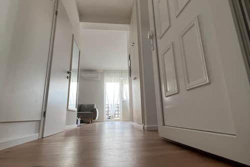 アパートメント (One Bedroom Apartment) | ロビー