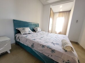 2 bedrooms, iron/ironing board, free WiFi, bed sheets - 2 Bedroom Apartment in Marsa (Marsa)