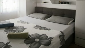 Leilighet (One Bedroom Apartment with Balcony) | 1 soverom og wi-fi (inkludert)