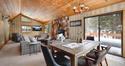 Tahoe Forest Chalet 3BR House w/ Mountain Views