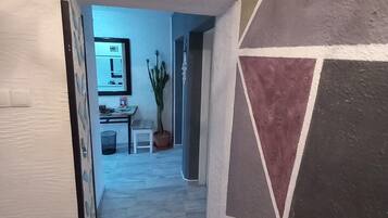 House (Three Bedroom Holiday Home with Swimm) | Interior