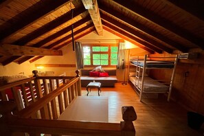 Interior - Albergue - Hostel - Alquiler Casa Completa. Ideal Grupos, Niñ@s, Mascotas (Errigoiti)
