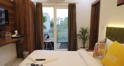 Opulent Inn By Lime Tree Hotels