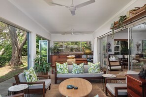 Interior - Stunning family home ideal for entertaining and relaxing on the KZN North Coast (Dolphin Coast)