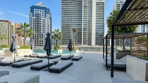 Apartment - Elite LUX Holiday Homes - Elegant 2BR Suite in Business Bay Dubai (Dubai)