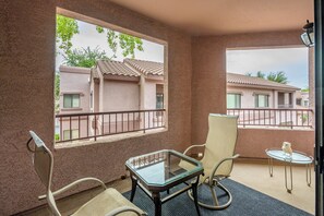 Interior - Heated Pool and Hot Tub, 3 Bedroom Gated Condo! (Scottsdale)