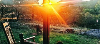 Mountainside cabin in Medicine Park-stunning views-borders Ft. Sill-Sleeps 16