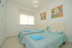 2 soverom, strykejern/-brett, wi-fi (inkludert) og sengetøy