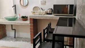Chambre Double pour 1 personne, vue ville | Cuisine privée