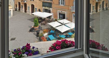 Mom Apartment Rooms&Suites