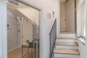 Reception - Mom Apartment Rooms&Suites (Tivoli)