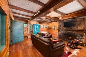 TV, fireplace, books, offices