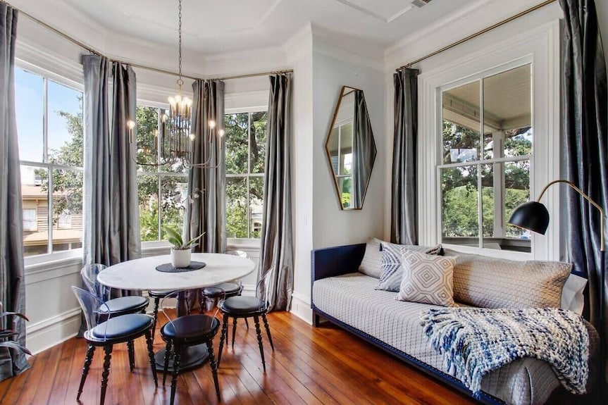 Contemporary 4br Victorian, Near Forsyth Park - Savannah, GA