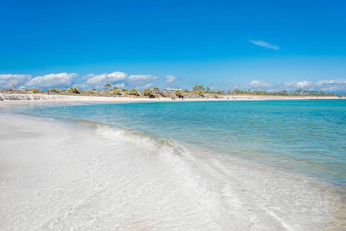 Beach nearby, sun-loungers