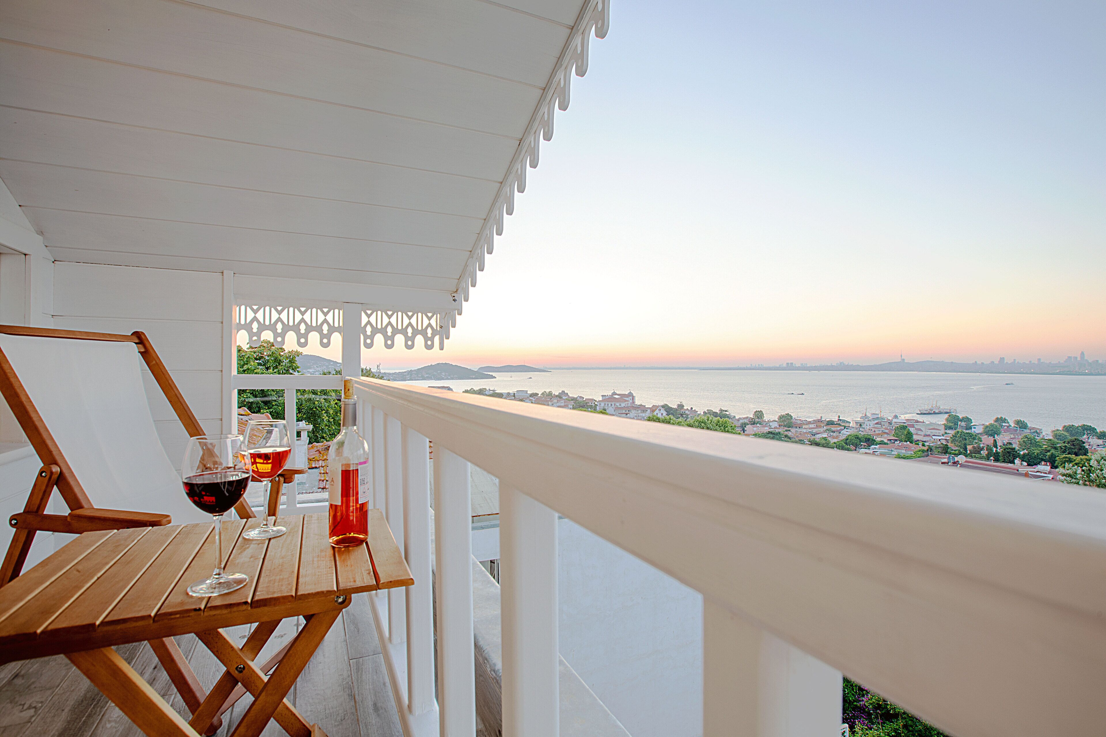 Panoramic Penthouse - Balcony, Sea View, Rome Suite | View from room