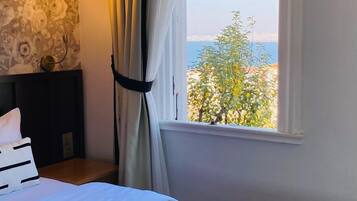 Superior Room - Sea View, Gala 5 | City view