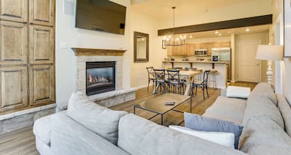 Walk to Lift: Arrowhead Ski Condo w/ Pool Access!