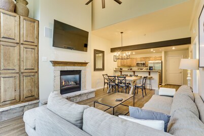 Walk to Lift: Arrowhead Ski Condo w/ Pool Access!