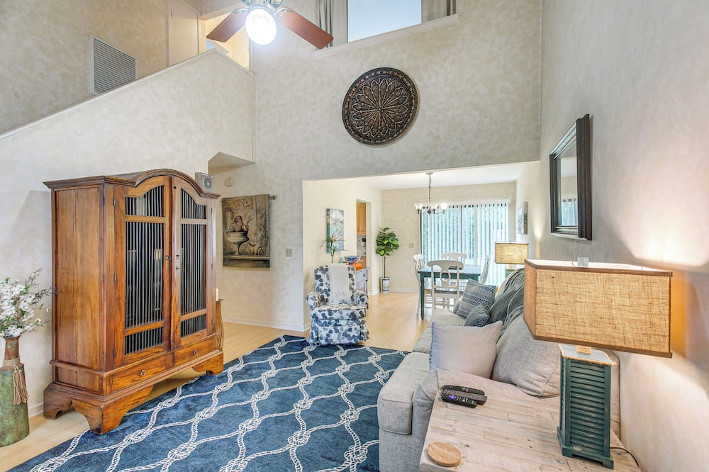 Convenient St Simons Island Home - 3 Mi to Beach! - Saint Simons, GA