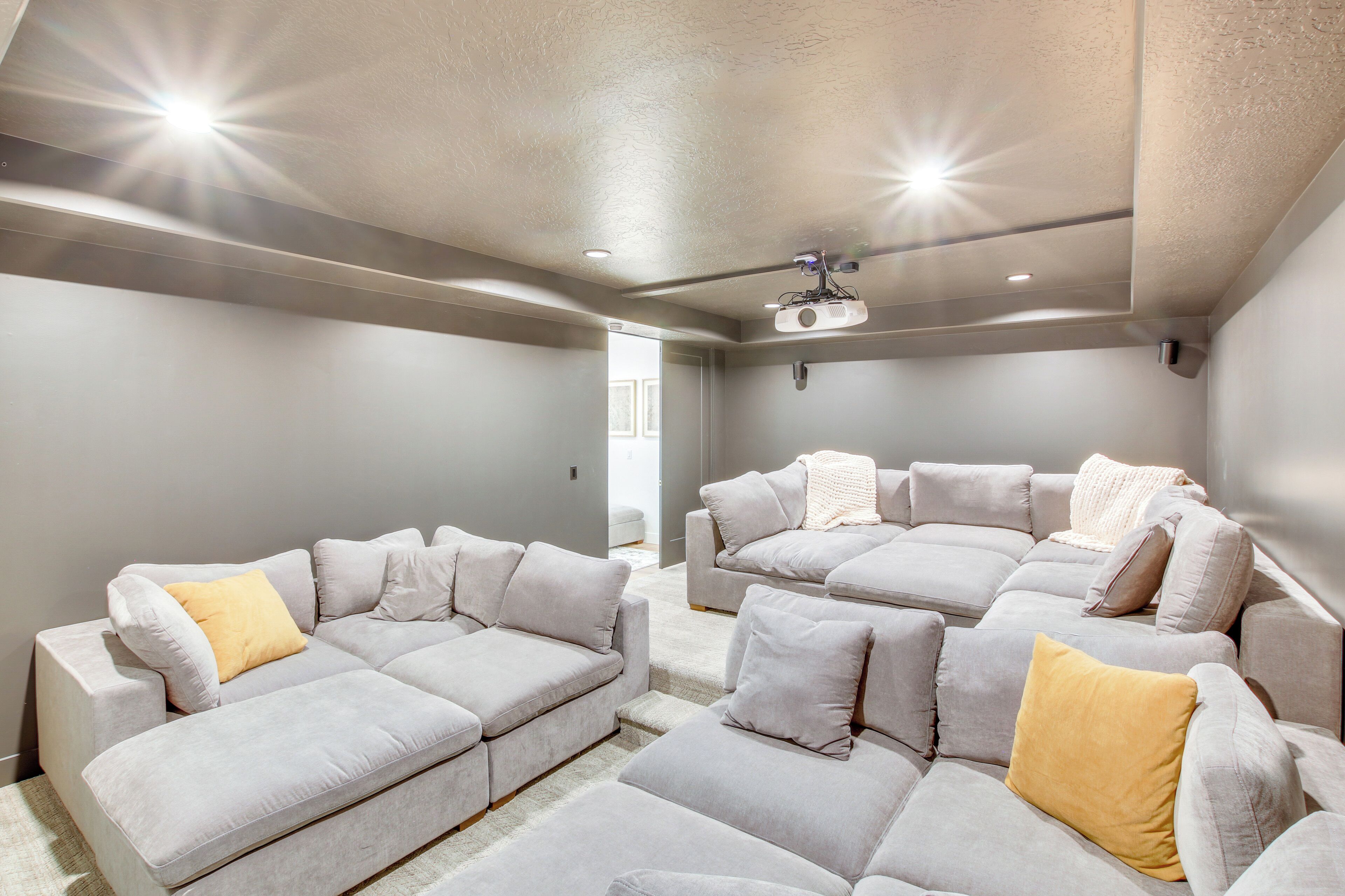 Rumah (6 Bedrooms) | Interior