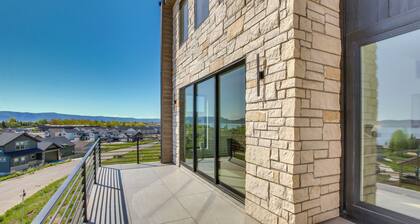 Luxe Retreat w/ Theater Room: Walk to Bear Lake!