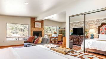 Apartment (0 Bedroom) | Interior