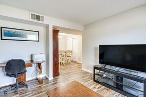 Apartment (2 Bedrooms) | Interior - Charming Condo w/ Patio, Near Downtown Reno! (Reno)