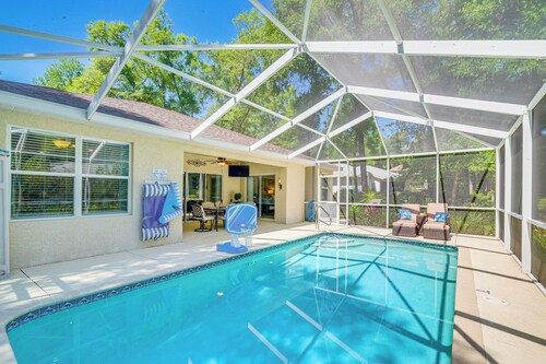 4 Mi to Rainbow Springs: Dunnellon Home w/ Pool!