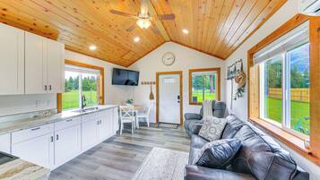 House (1 Bedroom) | Interior