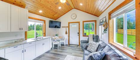 House (1 Bedroom) | Interior