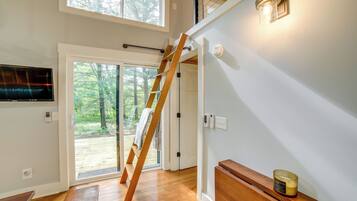 House (1 Bedroom) | Interior