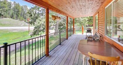 Pets Welcome: Cozy Cabin w/ Deck in Deadwood!