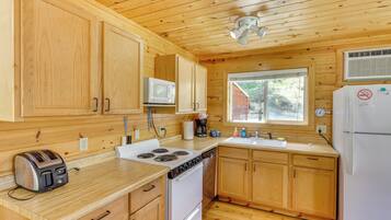 House (1 Bedroom) | Interior