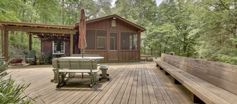 Peaceful Carrollton Retreat w/ Deck & Fire Pit!