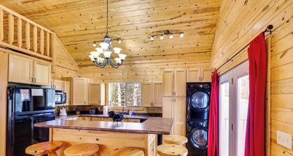 Hike, Unwind & Bring Your Pet: Deadwood Cabin!