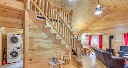 Deadwood Cabin w/ Foosball Table, Near Sanford Lab