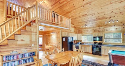 Wraparound Deck + Bbq: Pet-friendly Deadwood Cabin
