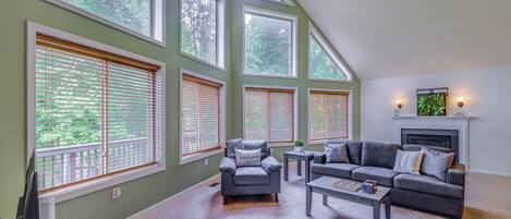 House (3 Bedrooms) | Front of property