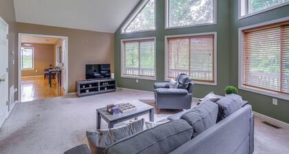 Linden Family Home w/ Yard < 5 Mi to Wineries!