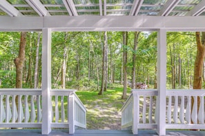 House (1 Bedroom) | Interior - Secluded Vacation Rental Bordering Creek! (Mountain View)