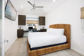 3 habitaciones, escritorio, tabla de planchar con plancha y wifi gratis 