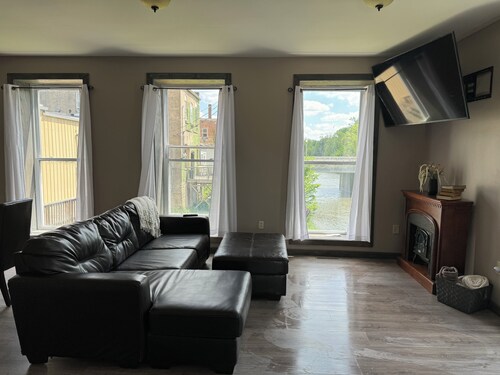 Relax on the Sugar River in this beautiful newly renovated building 