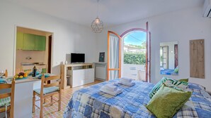 Studio Standar, balkon (Missy Apartment Peschiera del Garda)