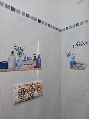 Free toiletries, hair dryer, bidet, towels
