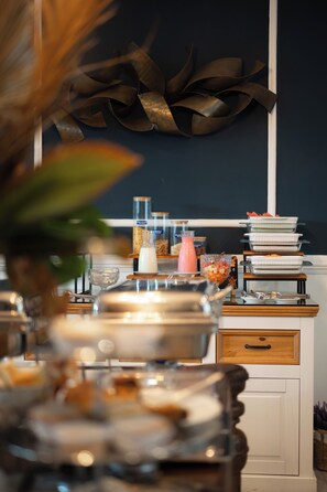 Free daily buffet breakfast  - Diamond Hotel (Cianorte)